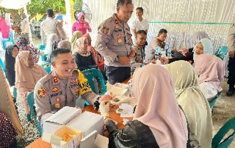 Gelar Bakti Kesehatan Pengobatan Gratis Bagi Masyarakat Suka Makmur, Polres Aceh Besar