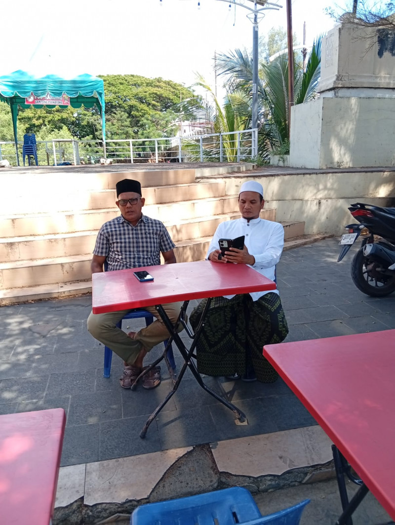 Media Bidik Indonesia Group Gelar Pengajian dan Jumat Berkah, Bagikan Nasi Kotak untuk Pengguna Jalan