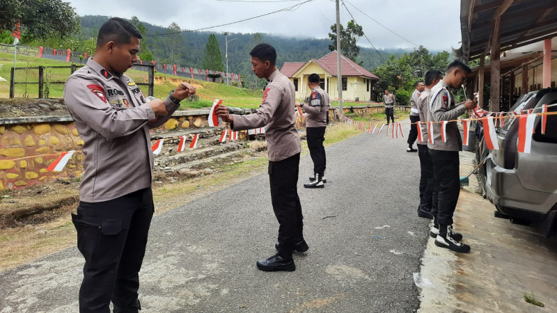 Polda Aceh Bagikan 6.000 Bendera Merah Putih untuk Masyarakat, Termasuk BRA