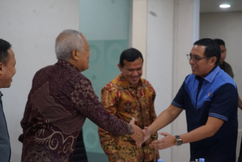 Bertemu Kepala Kantor Komunikasi Kepresidenan, Wagub Aceh Dorong Percepatan Revisi UUPA