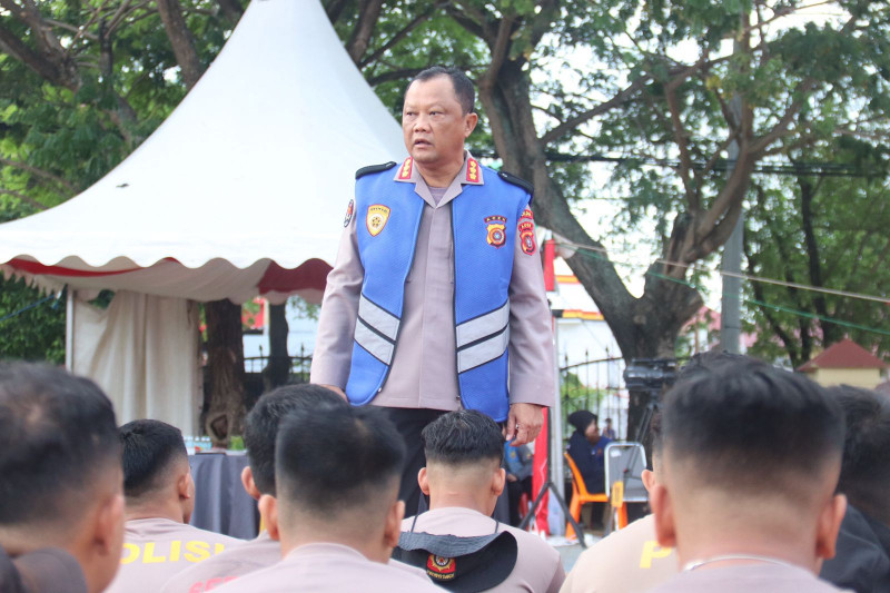 Di hari Ketiga Tes Jasmani Calon Bintara Polri, Kabid Humas Polda Aceh Tetap Antusias Semangati Peserta