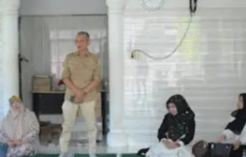 Kepala DLH Aceh Besar Motivasi Peserta Gerakan Seribu Tangan untuk Alam di Lam Tutui