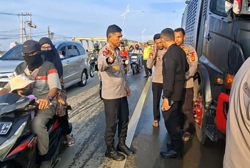 Kapolda Aceh Pimpin Pembersihan Jalan di Aceh Tamiang Jelang Idulfitri 1447 H