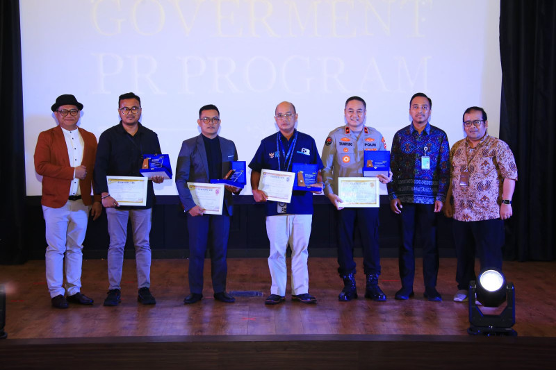 Divhumas Polri Raih Gold Winner Kategori Keterbukaan Informasi di Makaravox UI PR Awards 2025