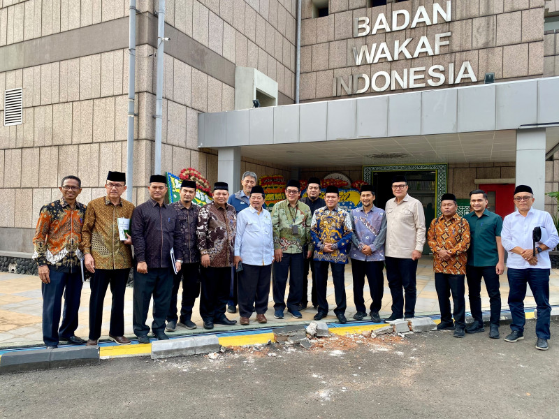 Wagub Aceh Bersama Ulama Temui BWI Pusat, Kawal Status Wakaf Blang padang