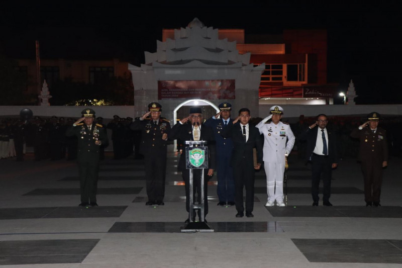 Kapolda Aceh Hadiri Apel Kehormatan Dan Renungan Suci Di TMP Banda Aceh*