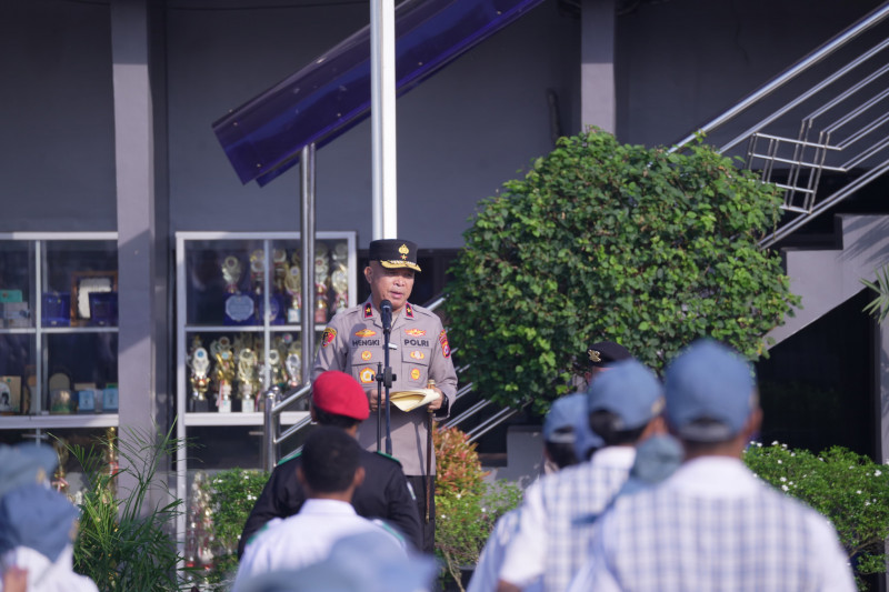 POLDA BANTEN GALAKKAN PROGRAM "POLISI PEDULI PENDIDIKAN" DENGAN MENJADI IRUP DI SEKOLAH-SEKOLAH
