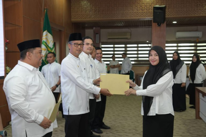 Asisten Administrasi Umum Sekda Aceh Dr. H. Iskandar AP, S.Sos. M.Si