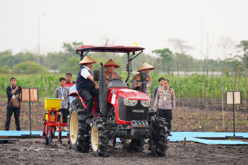 Tanam Raya Jagung Serentak Kuartal I, Kapolri: Tuntaskan Target Swasembada Pangan Presiden