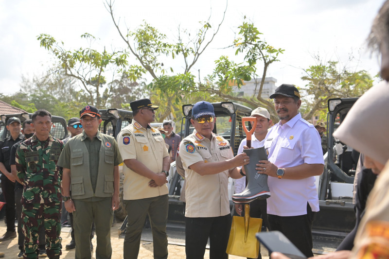 Mendagri dan Wagub Aceh Tinjau Pemulihan Pascabencana di Aceh Tamiang