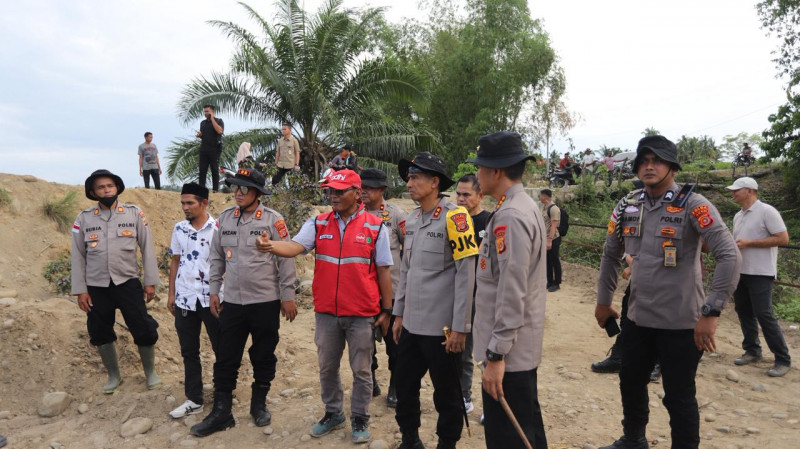 Luapan Sungai Geser Pondasi Jembatan Bailey Polri di Aceh Utara, Akses 4 Desa Masih Bertahan