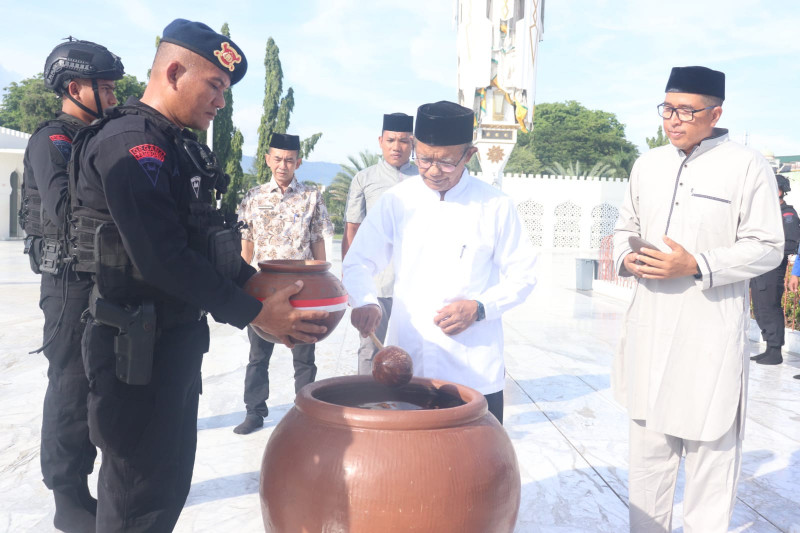 Dalam Rangka Hari Bhayangkara ke 78, Polda Aceh Kirim Air Suci Ke Mabes Polri