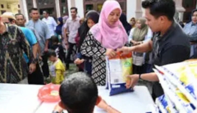 Antisipasi Lonjakan Harga, Pemerintah Gelontorkan 4,9 Ton Beras Bersubsidi di Aceh Besar